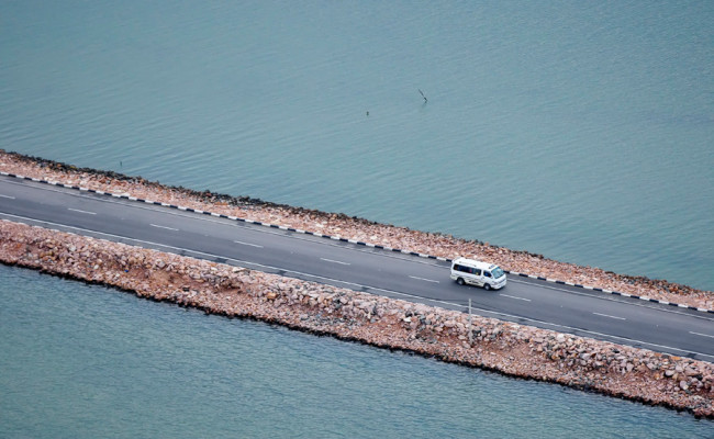 Navatkuli Karaitivu Mannar road (A32)
